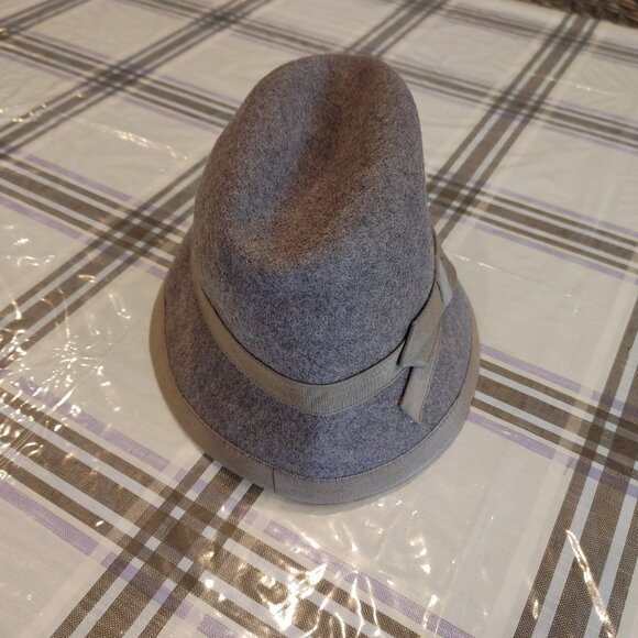 Women's hat 100% Wool color: Gray - Picture 5 of 8